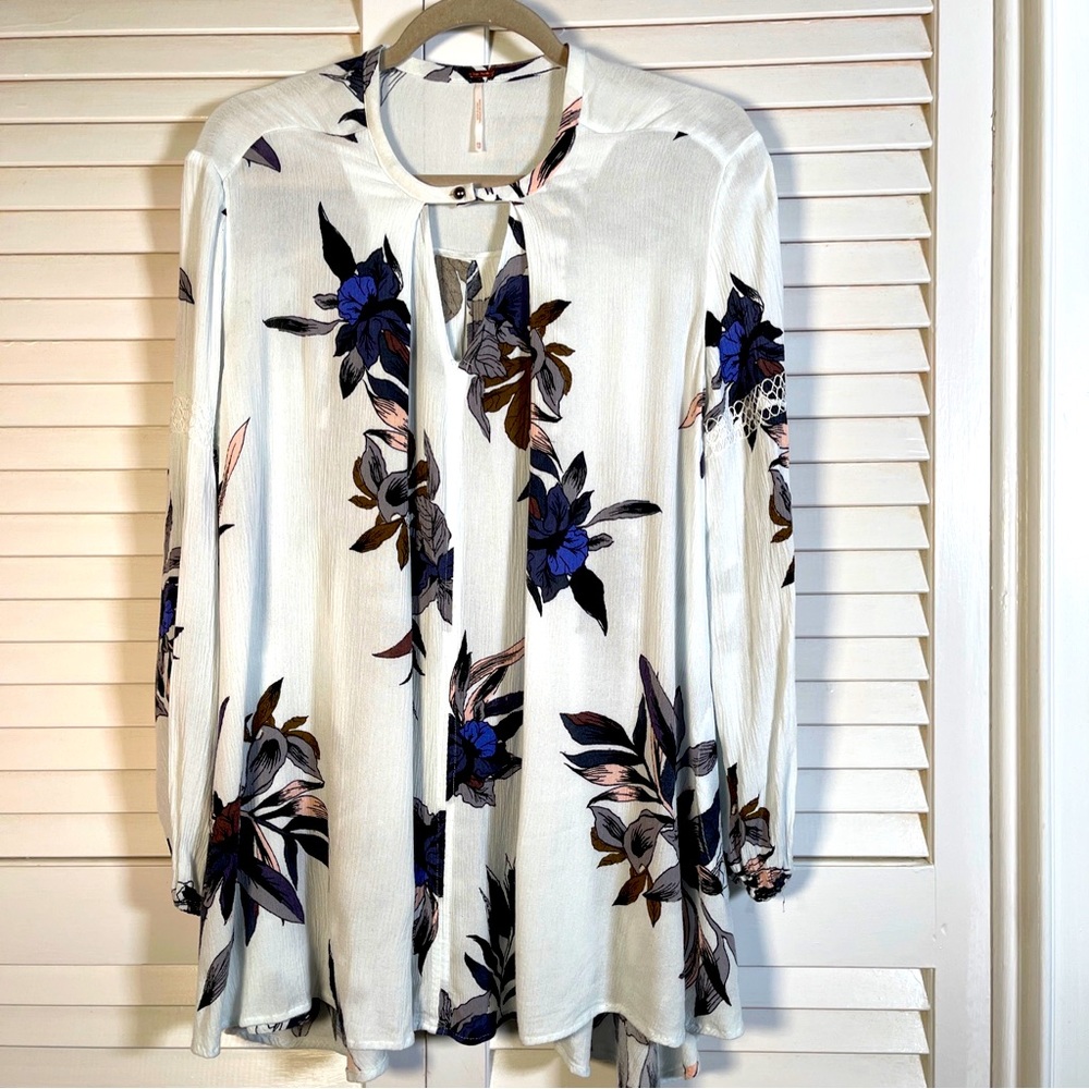 Free People XS tunic floral print.